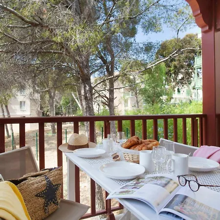 Apartment Beautiful With Balcony Or Terrace, Near The *